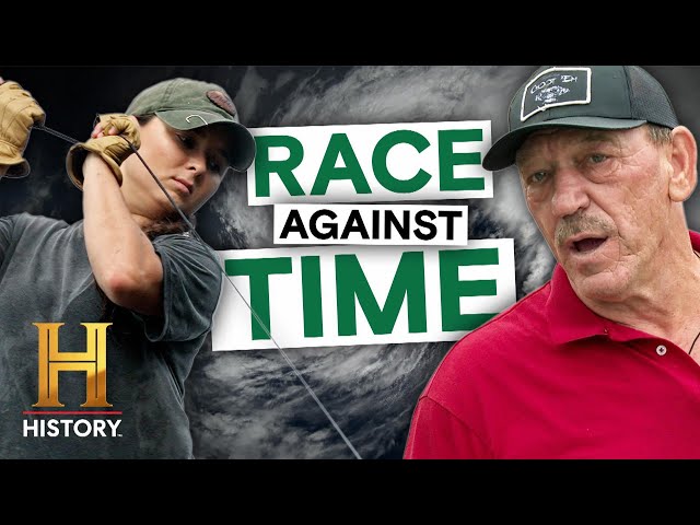 Swamp People: Troy and Pickle Race Against State of EMERGENCY (Season 16)