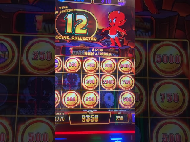 SLOT machines working with me. #gaming #money #gambling