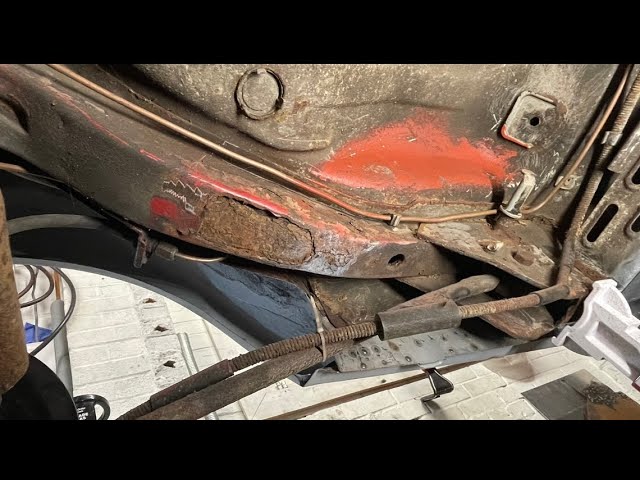 Rebuilding an Escort RS Turbo rear chassis rail #37