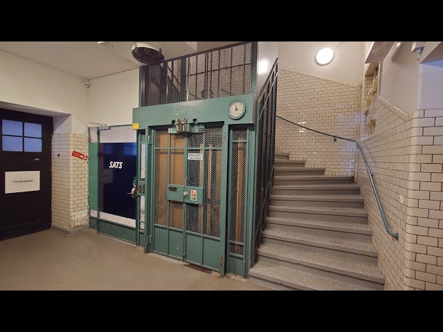 Vintage ASEA (KM Hiss & Port mod.) Traction Freight Elevator @ Neumüller's Brewery, Stockholm!