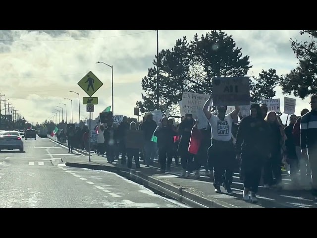 Pro-immigrant march in West Seattle