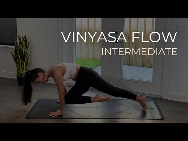 30 Minute Intermediate Yoga: Dynamic Flow for Strength & Flexibility