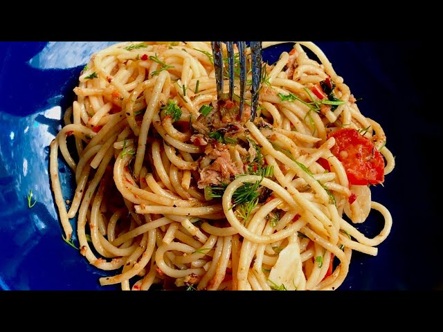 Italian Grandma's Easy Pasta Recipe | Tuna Spaghetti 🍝