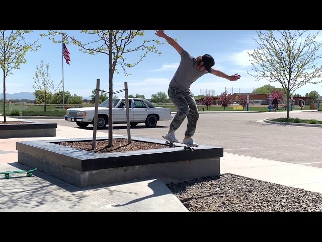 Back Nose Grind 180 Star, ID Skatepark