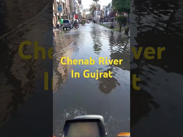 A big flood in Gujrat river#viralshorts #trending #rajabfamily#pakistan