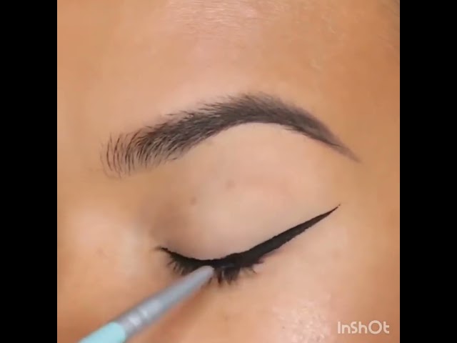 Quick eyeliner 👁@divyanikesharwani  #trending #yt #ytshort