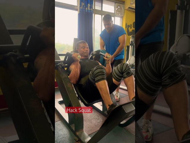 Leg Day Hack Squat #2025goals#gym motivation #videos-shorts#💯🦵💯