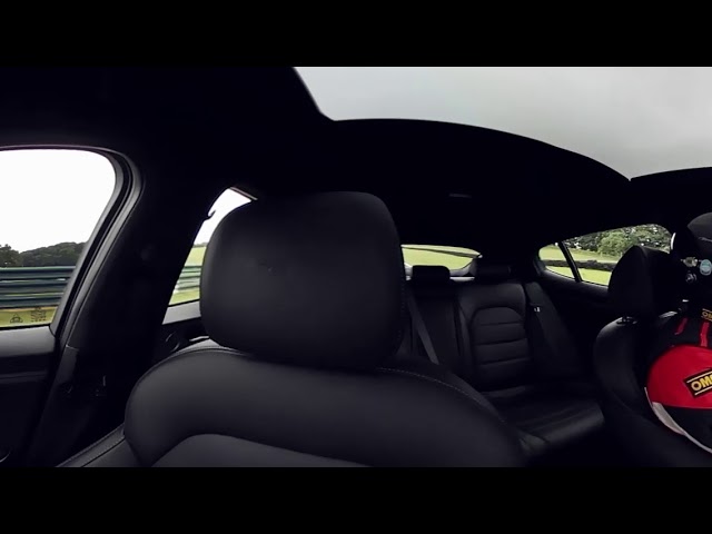 Experience the Kia Stinger in full 360