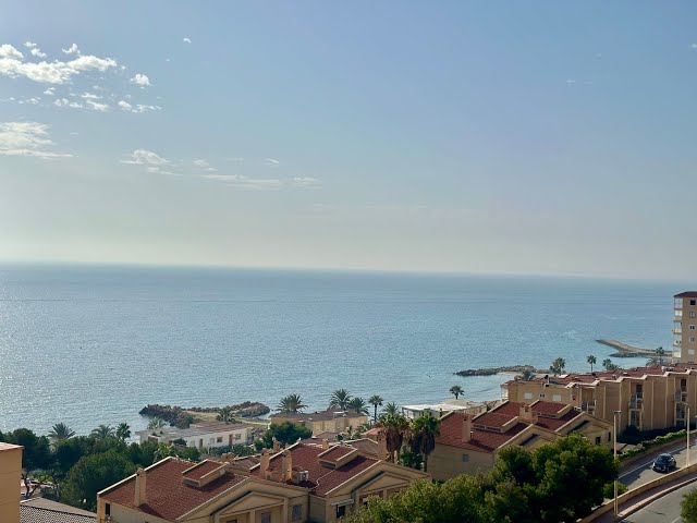 PRECIOSO APARTAMENTO EN VENTA CON VISTAS FRONTALES AL MAR EN SANTA POLA DEL ESTE