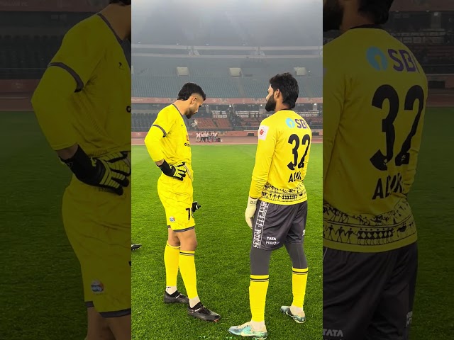 Words of encouragement from one keeper to another! 🤝 | #PFCJFC #ISL #LetsFootball #shorts