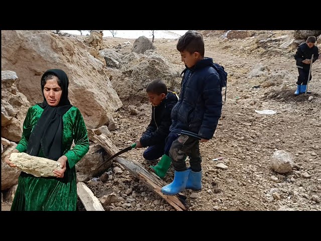 "Hard life of Asmat and her children in the mountains: preparing Mehli food" 🥺