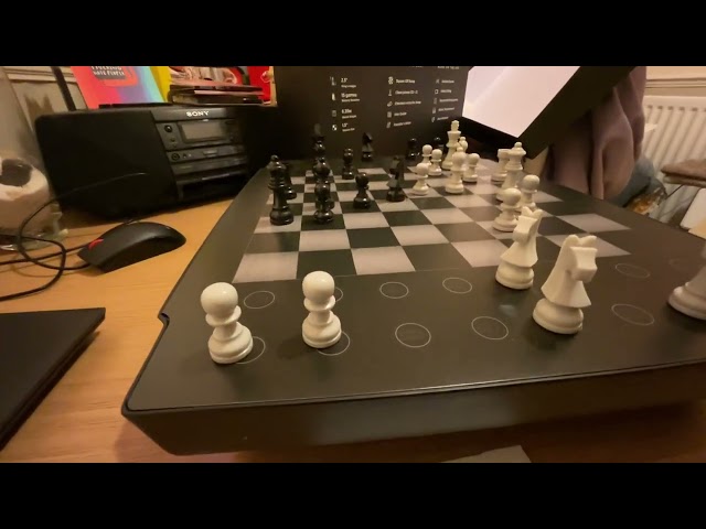 SquareOff SWAP - Streaming Chess Live to My Magic Board!