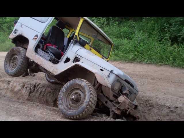 Stock 1971 FJ40 stuck @ Wellsville OH