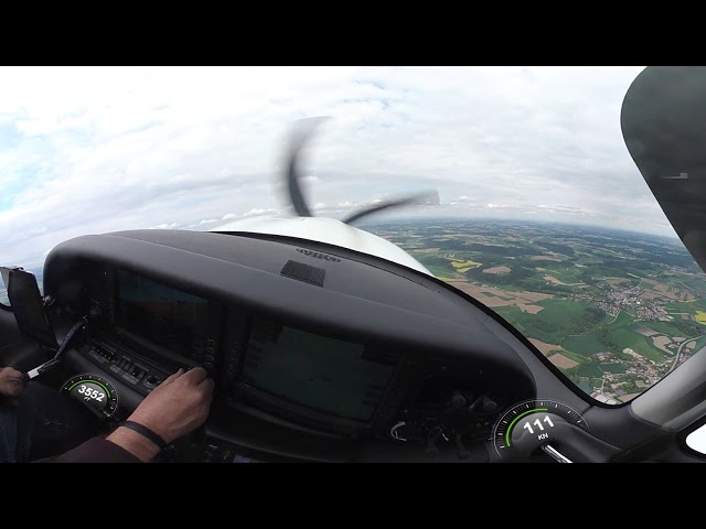 Cirrus SR22-G2 Takeoff EDML