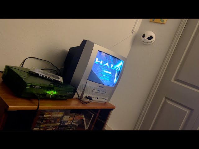 Let's Chill and Play Halo Combat Evolved on a CRT TV