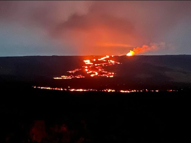 Active volcano Maona Loa eruption LIVE🌋, currently erupting in Big Island, Hawaii 🌴🌋🌴🌋🌴, 12/2022