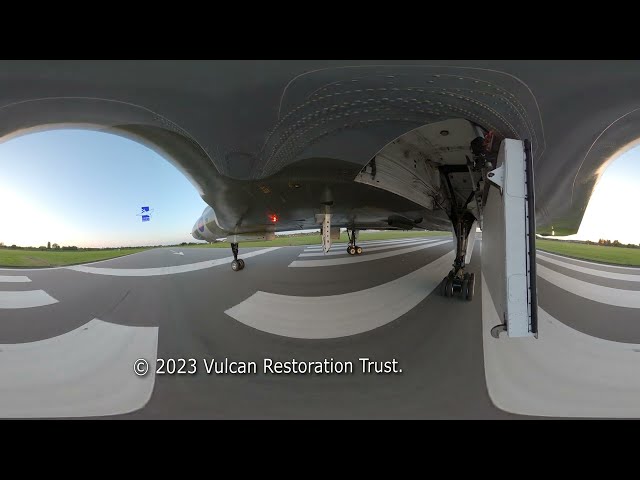 360 camera during Fast Taxy with Mega Howl! Avro Vulcan XL426