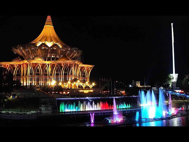 Waterfront walk in Kuching🚁🚜Sarawak River🛶⛵️best place to visit in Malaysia Borneo🌈travel guide 2025