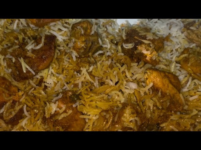 Hyderabad Shadiyo ka famous Kachi Yakni Biryani