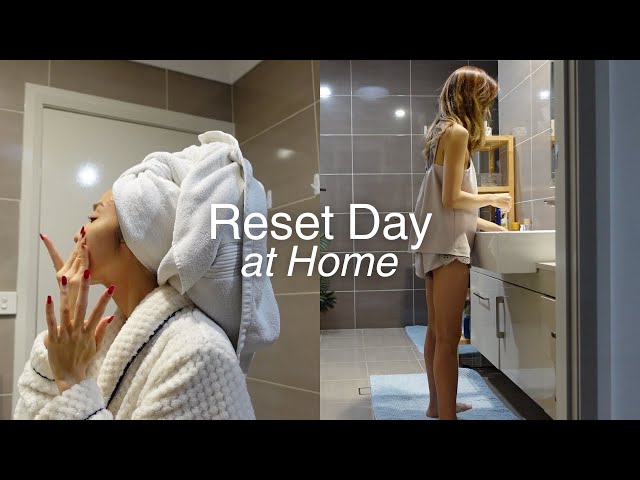 【At Home Vlog】Lazy girl morning & self-care routine… 🛁🧖🏻‍♀️🥯