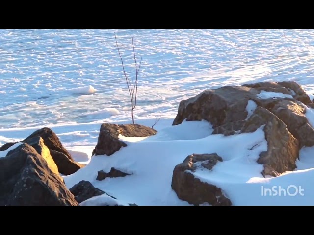 une très belle vue ,le coucher du soleil ,la pêche sous la glace☀️☀️⛅⛅⛅,la neige, marina d Aylmer