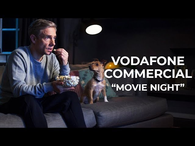 MARTIN FREEMAN with his dog Robbie in VODAFONE COMMERCIAL "Movie night"🐶