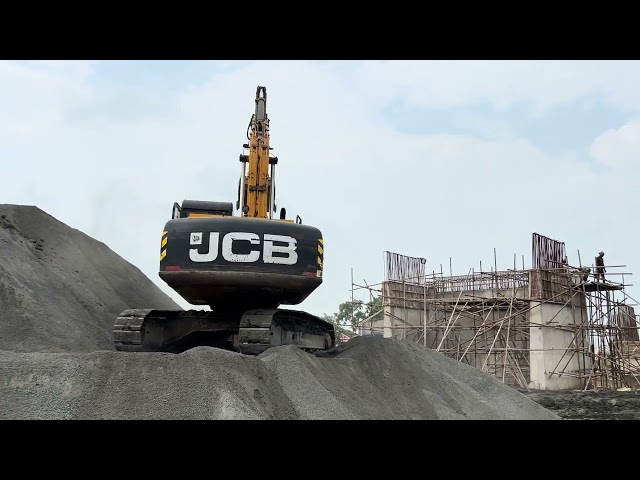 "JCB Excavator: The Powerhouse of Construction!"