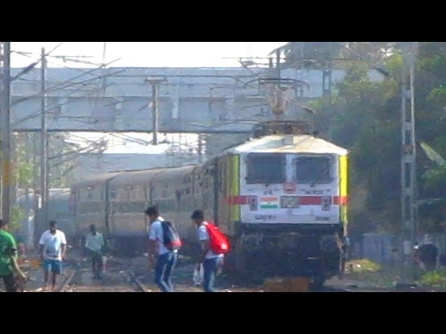 24 Coach | Kerala express crawls like snake | Thiruvananthapuram -- New Delhi