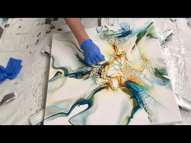 FLUID ART Expert Shares Top Tips for Amazing Hairdryer Effects