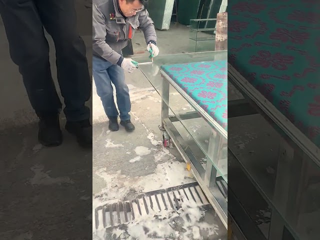 The process of cutting glass of large lengths