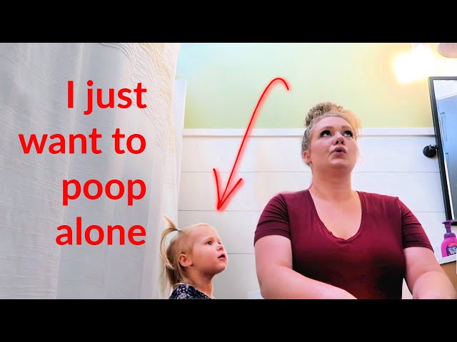 HOW MOMS GO TO THE BATHROOM |  I have no privacy 💩