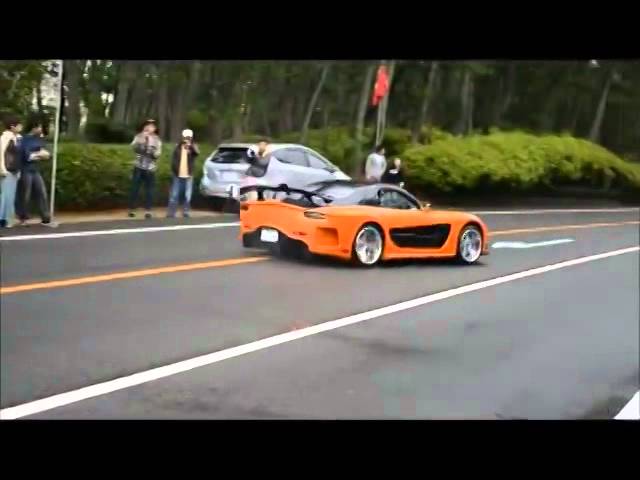 Fast & Furious Tokyo Drift RX7 Loses Control into Crowd