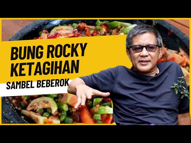 Bung Rocky Gerung Ketagihan makan Kuliner Lombok di Desa Bonjeruk