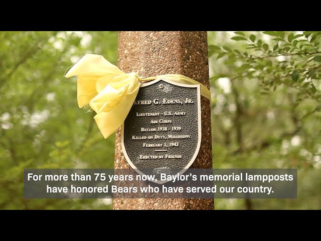 The Memorial Lamppost Tradition at Baylor University