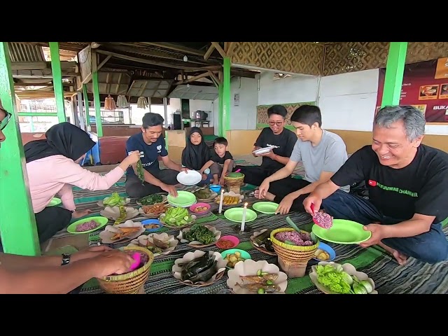 MUNGGAHAN KELUARGA | SAUNG PUNCLUT SAWARGI |