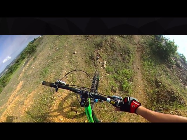 360 Trail downhill - La S de Hanna -  Fly Camara