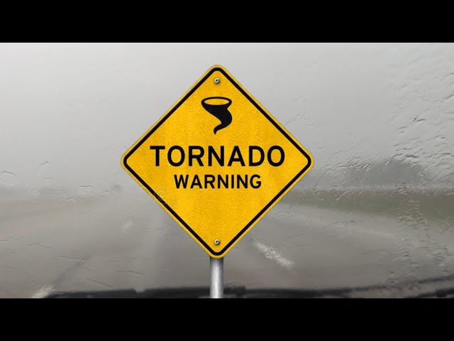 S1Ep169: Driving Through Severe Thunderstorms & Tornado Warnings, Texas - #abiyahbina