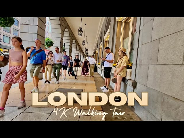 Central London Walking Tour from Apollo Victoria Theatre to Tottenham Court Road