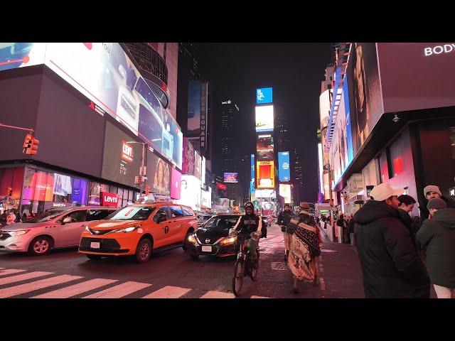 Walking to Times Square – NYC’s Most Famous Destination