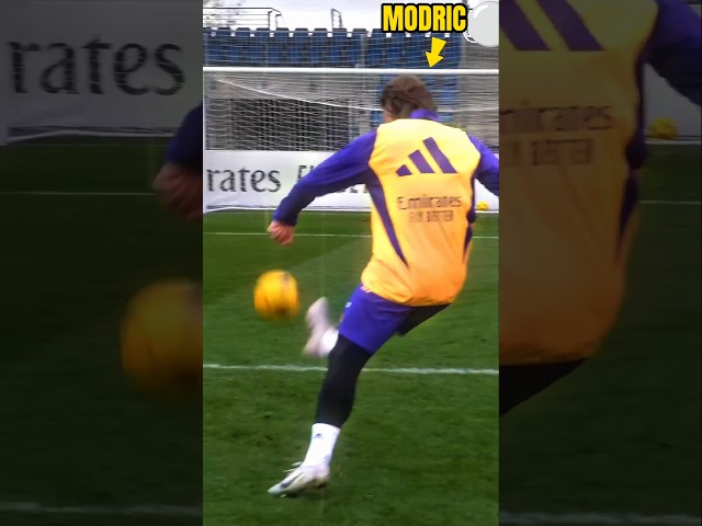 ClASSIC Modric trivela skills ☠️🔥#football #soccer #skills #modric #messi #ronaldo #neymar