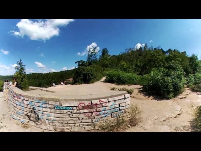 360 Dundas Peak Lookout