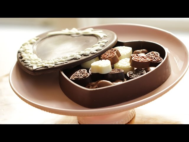 Beth's Valentine's Day Chocolate Box | ENTERTAINING WITH BETH