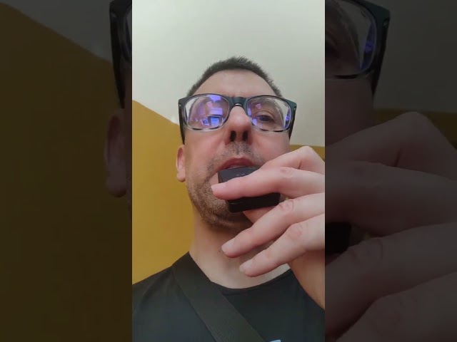 Dando de comer al gato 😸 @SanTenChan  en un nuevo vivo en #TikTok #tiktoklive