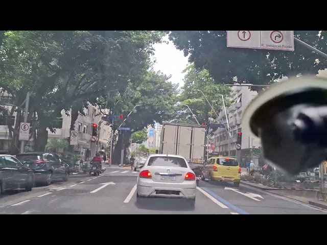 Ipanema via Avenida Ataulfo de Paiva