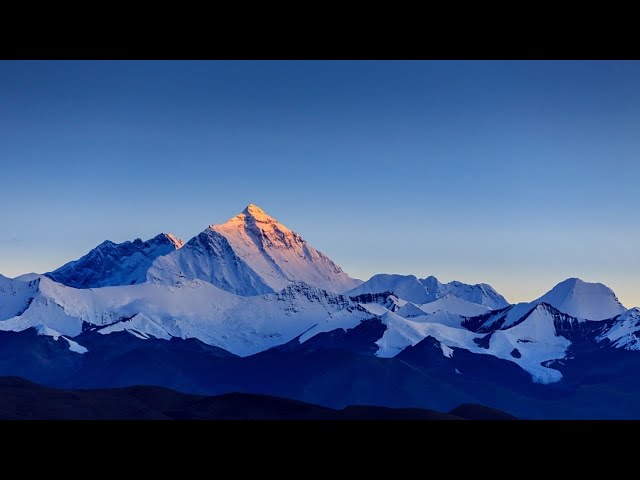 Live: 360-degree view of Mount Qomolangma