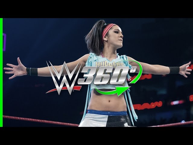 Experience Bayley's entrance from RAW in 360°