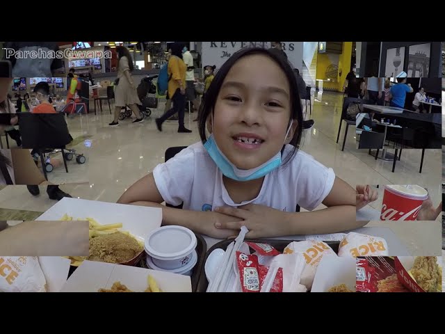 Having Lunch at Jollibee | The Dubai Mall | The Biggest Mall in the World