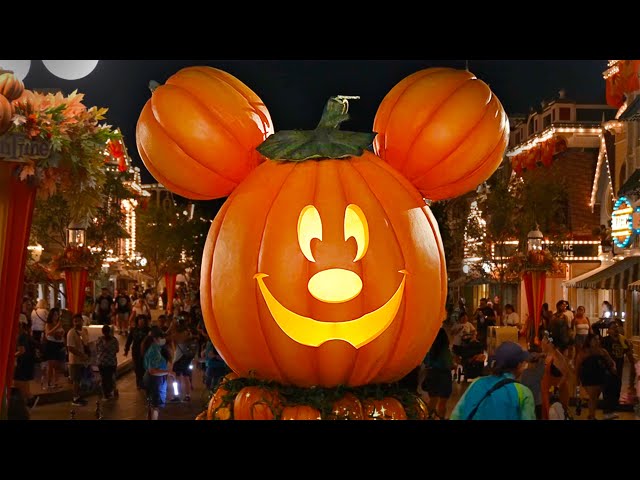 Disneyland Halloween Nighttime Walkthrough & Haunted Mansion Holiday [4K POV]