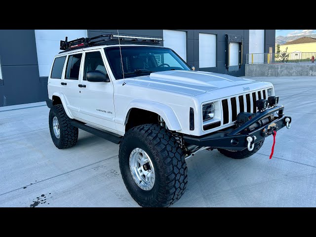 1999 Jeep Cherokee Classic Clean RestoMod!