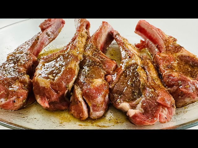 How to Cook Buttered Squishy Lamb Chops in a Pan